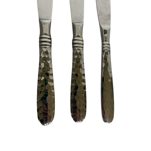 Cambridge MAJESTY Stainless Hammered 18/10 Glossy Flatware 3 Butter Knives - Picture 4 of 9